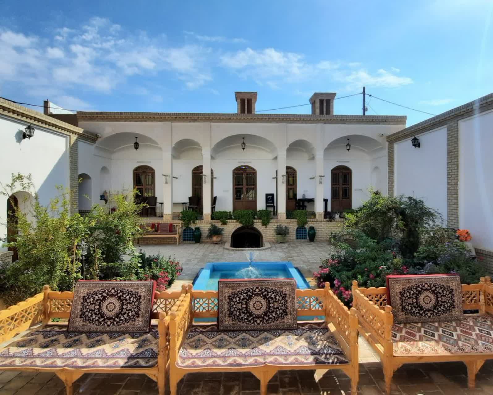 اقامتگاه بومگردی شیرعلی